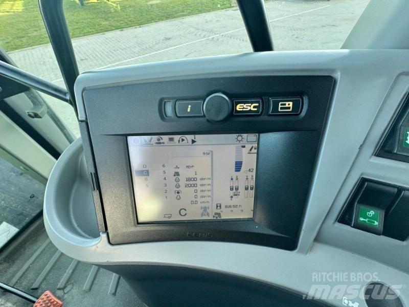 CLAAS AXION 810 Tractores