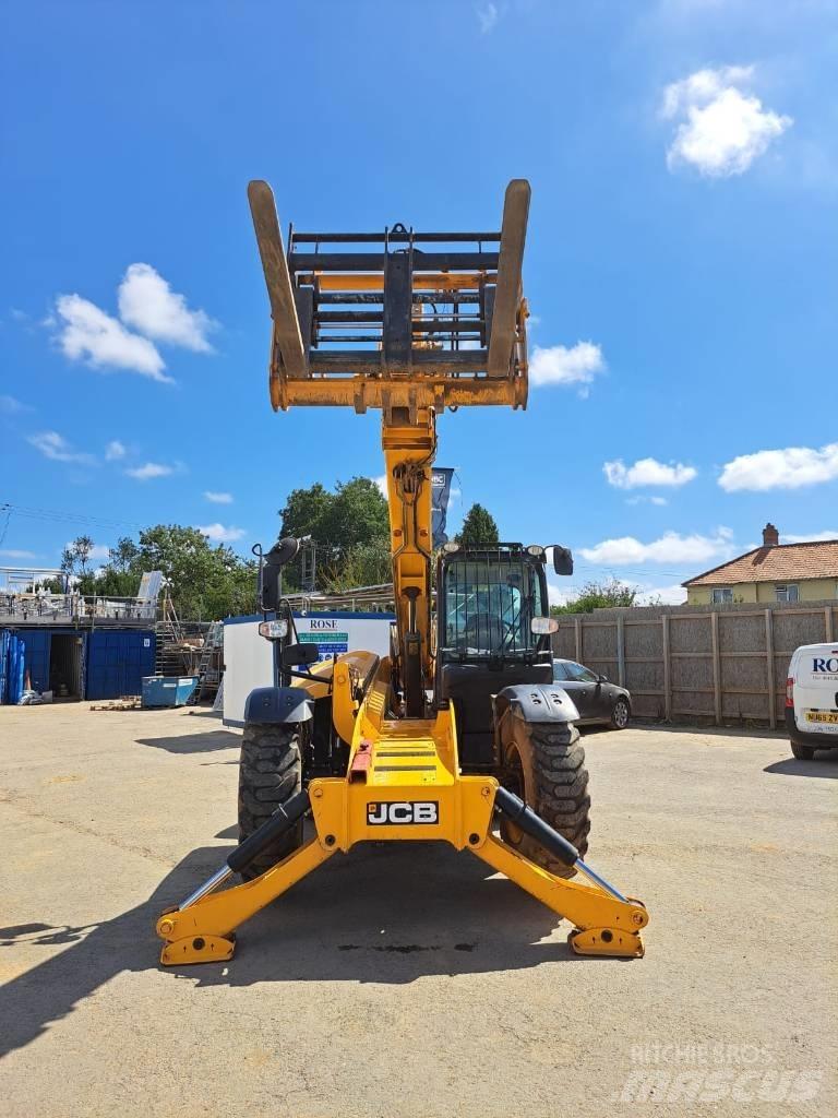 JCB 535 V 125 Carretillas telescópicas