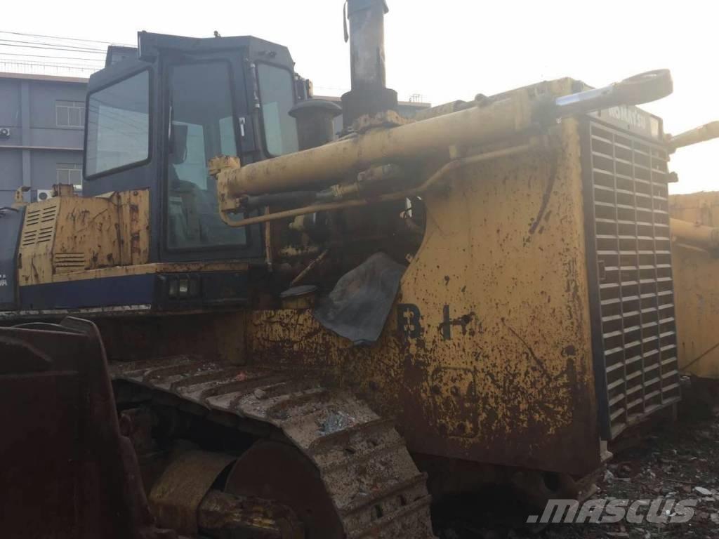 Komatsu D 155 A-1 Buldozer sobre oruga