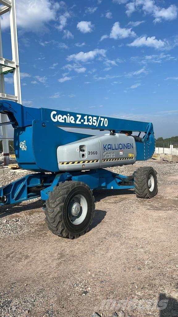 Genie Z 135/70 RT Plataforma de trabajo articulada
