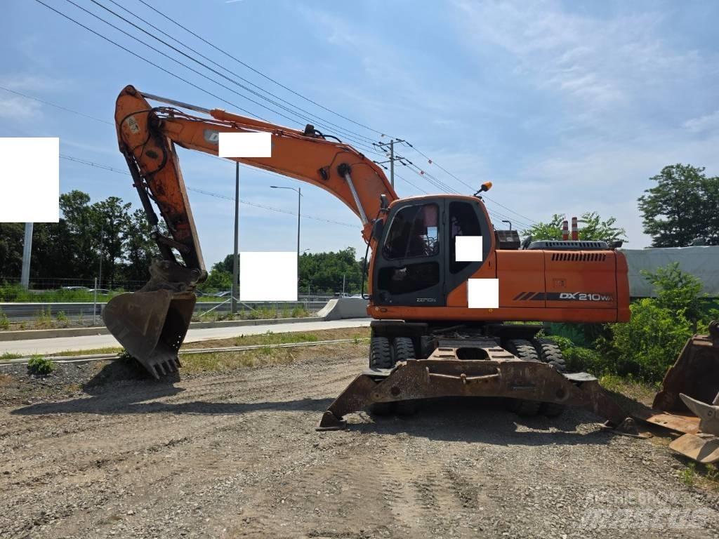 Doosan DX 210 W Excavadoras de ruedas