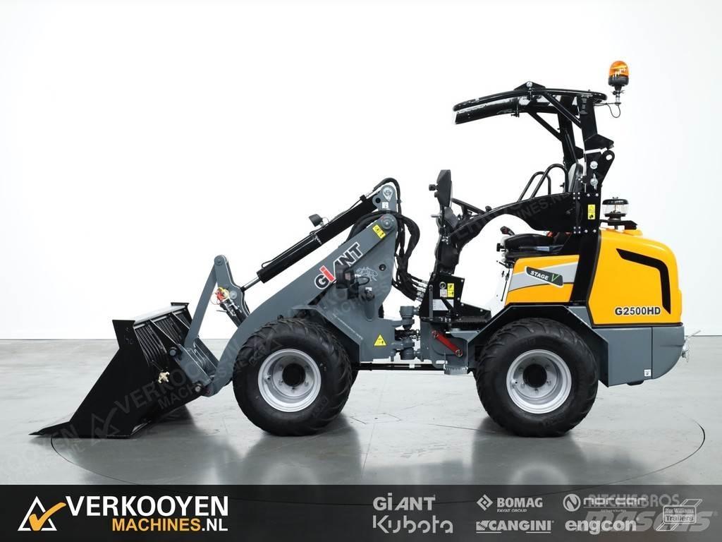 GiANT G2500 HD Cargadoras sobre ruedas