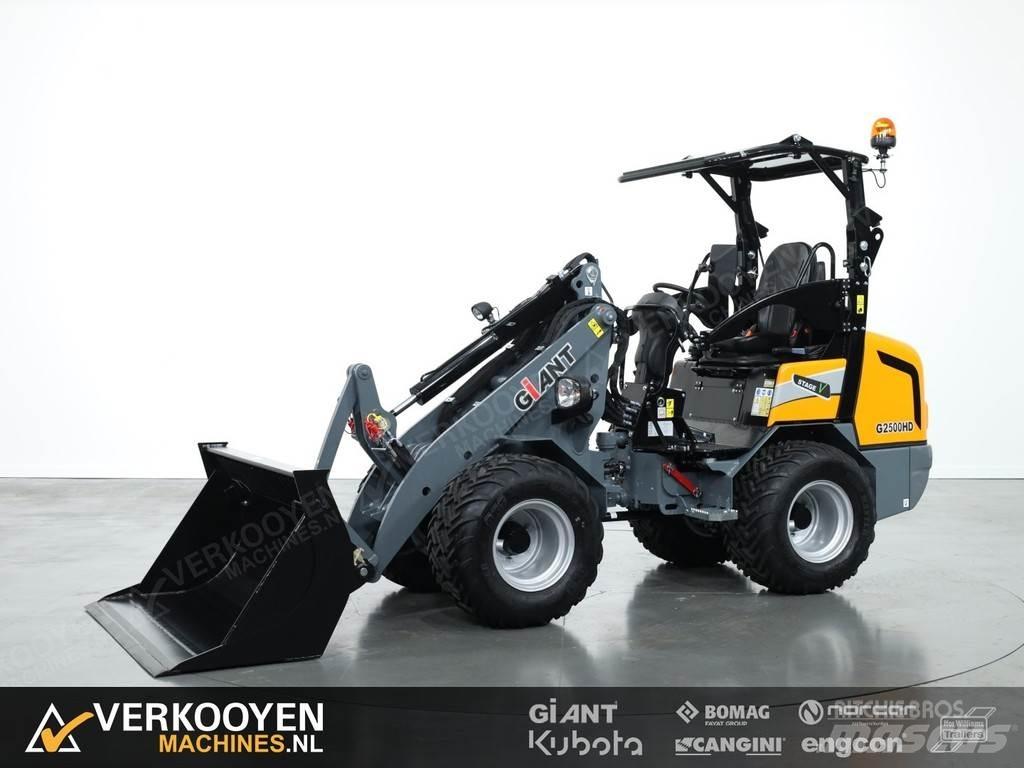 GiANT G2500 HD Cargadoras sobre ruedas