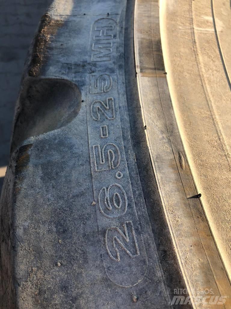Michelin 26.5-25 MH Neumáticos, ruedas y llantas