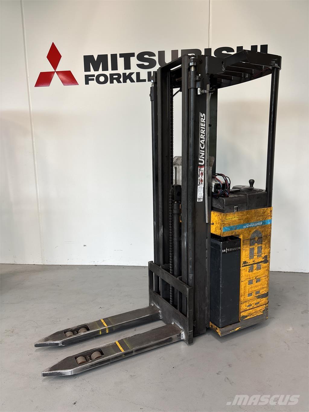 Atlet A160 Apiladores eléctricos autopropulsados