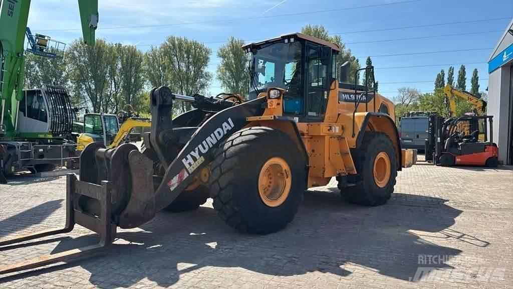Hyundai HL970 Cargadoras sobre ruedas