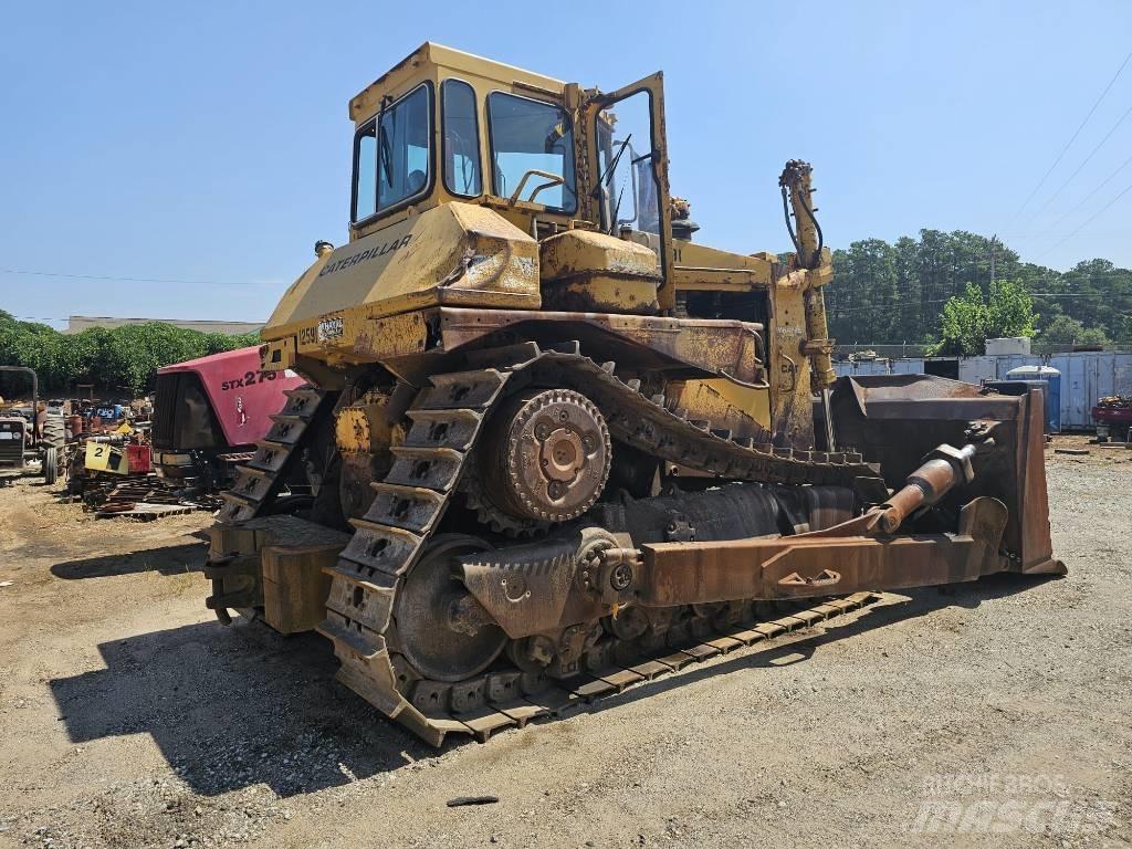 CAT D 8 L Buldozer sobre oruga