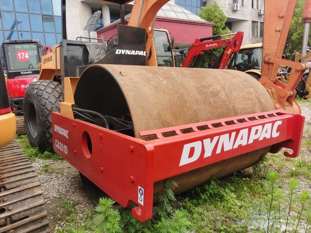 Dynapac CA 251 D Rodillos de un solo tambor