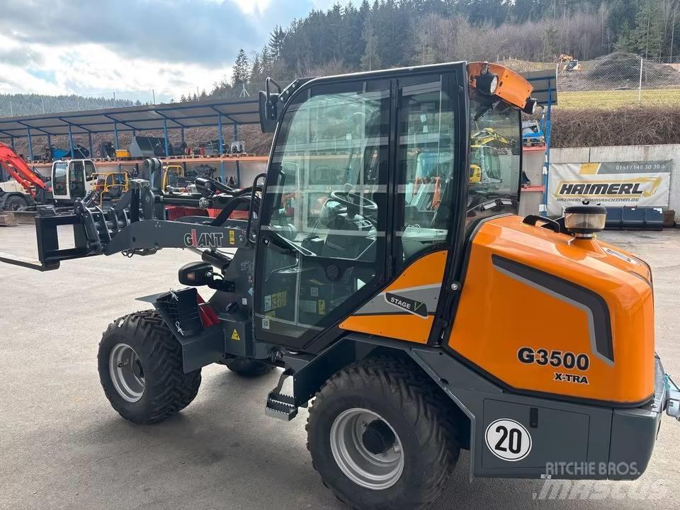 GiANT G 3500 X-tra Cargadoras sobre ruedas