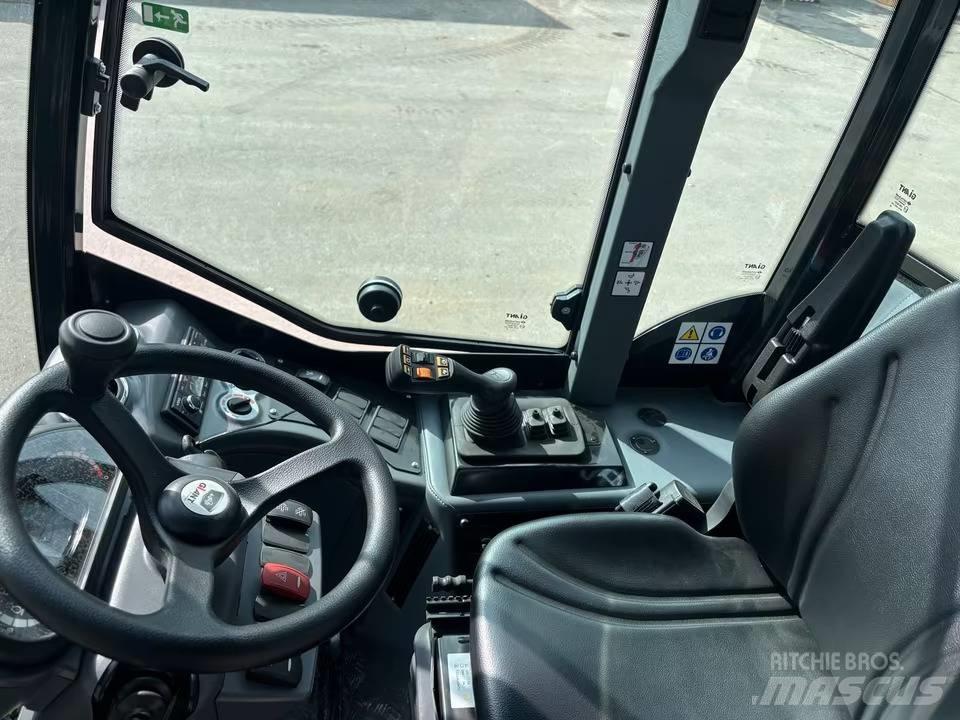 GiANT G 3500 X-tra Cargadoras sobre ruedas