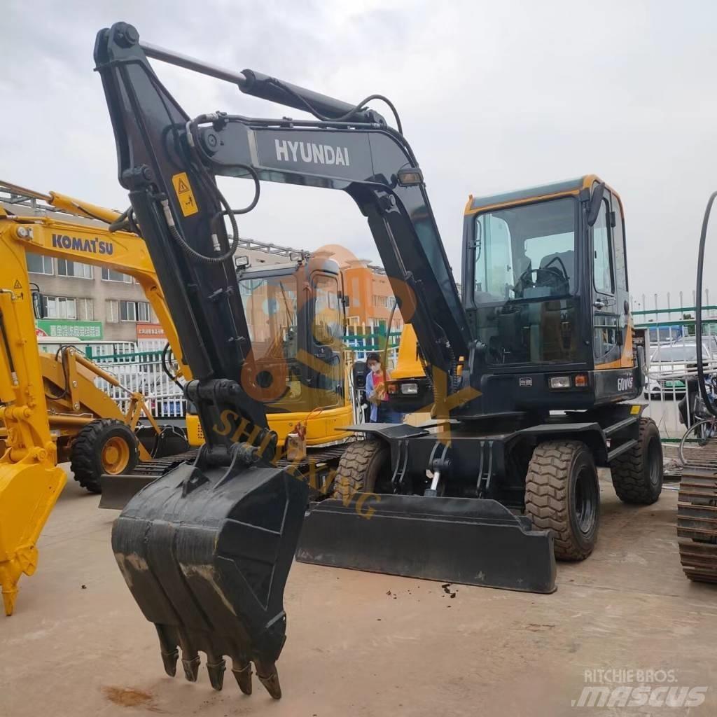 Hyundai 60 W VS Excavadoras de ruedas