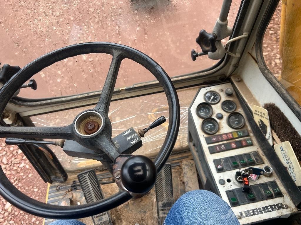 Liebherr 902 Excavadoras de ruedas