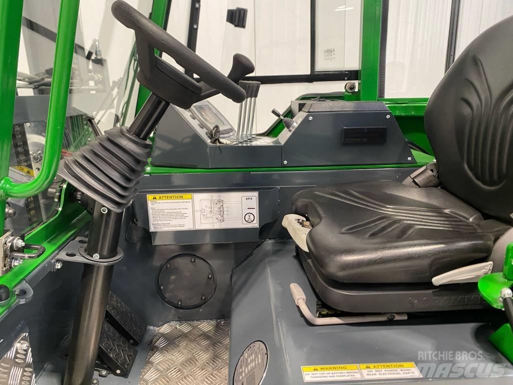 Combilift CBE2500 4 vías o cuatro caminos
