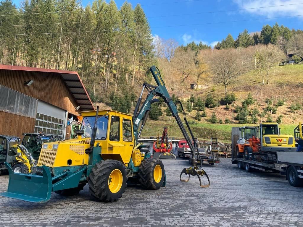 HSM 805 Arrastrador de troncos