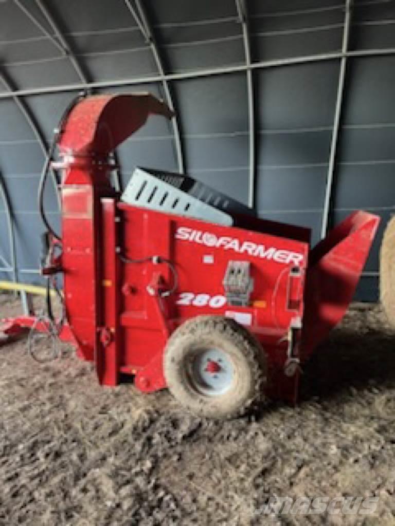 Silofarmer P 280 Desmenuzadoras, cortadoras y desenrolladoras de pacas