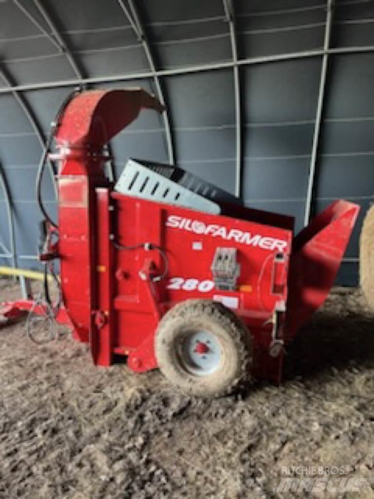 Silofarmer P280 Desmenuzadoras, cortadoras y desenrolladoras de pacas