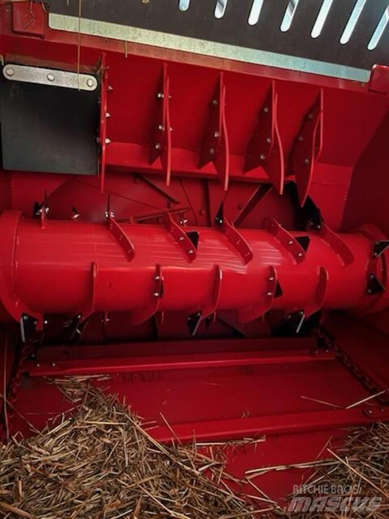 Silofarmer P280 Desmenuzadoras, cortadoras y desenrolladoras de pacas