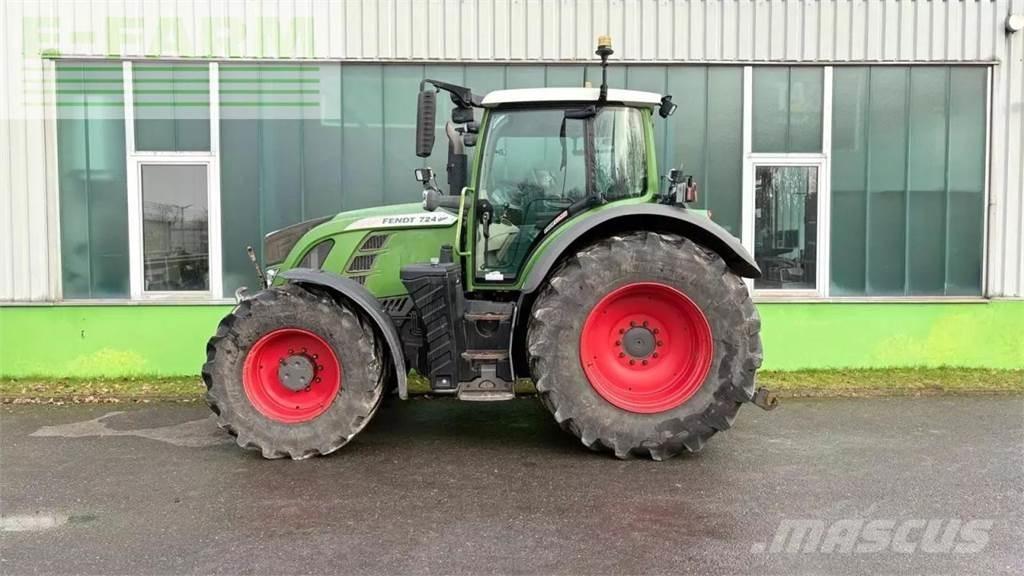 Fendt 724 vario s4 Tractores