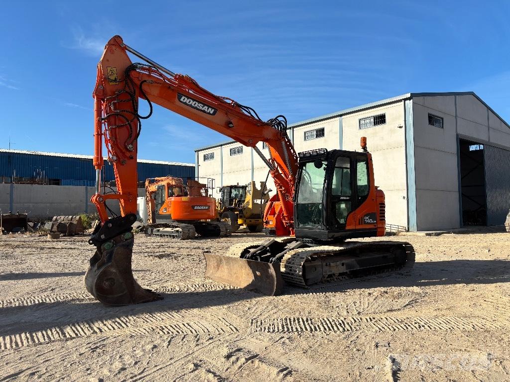 Doosan DX 140 LCR-3 Excavadoras de cadenas