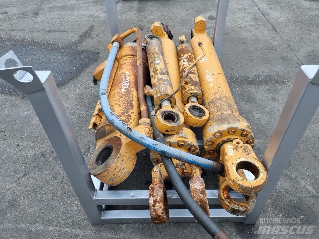 CASE 921 c siłowniki Hidráulicos