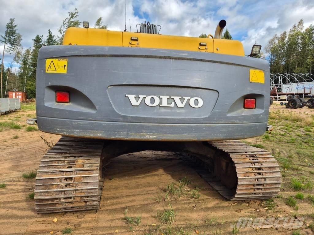 Volvo EC 240 B LC Excavadoras de cadenas