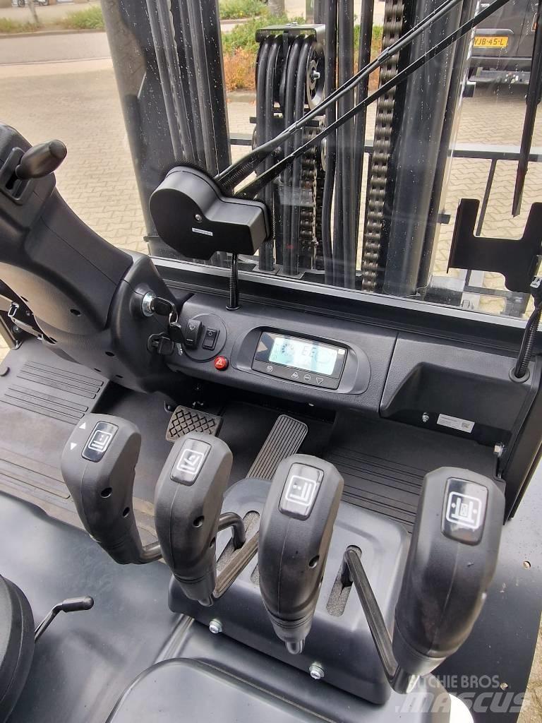 Bobcat B 30 X-7 Plus Carretillas de horquilla eléctrica
