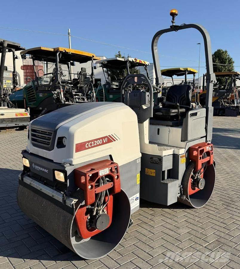 Dynapac CC 1200 VI Rodillos de doble tambor