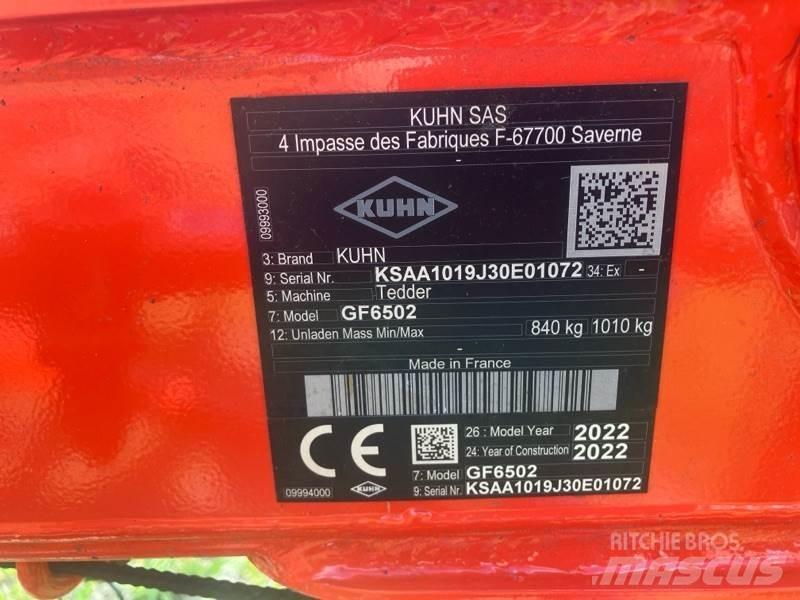 Kuhn GF6502 Rastrillos y henificadores