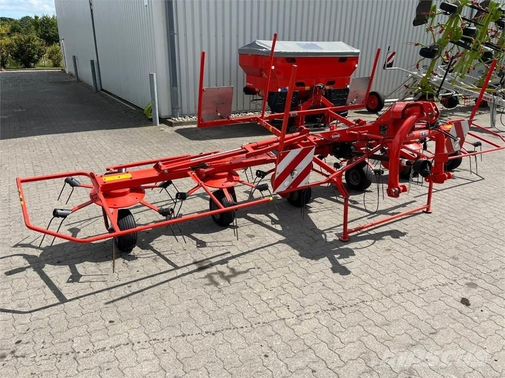 Kuhn GF6502 Rastrillos y henificadores