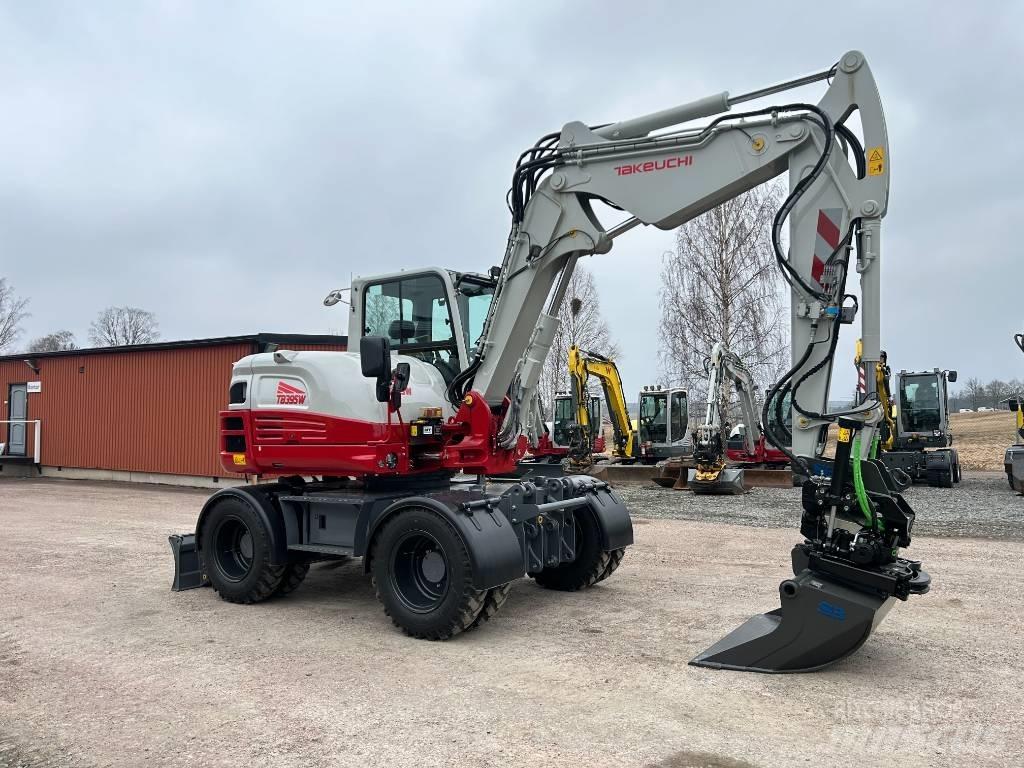 Takeuchi TB395W Excavadoras de ruedas