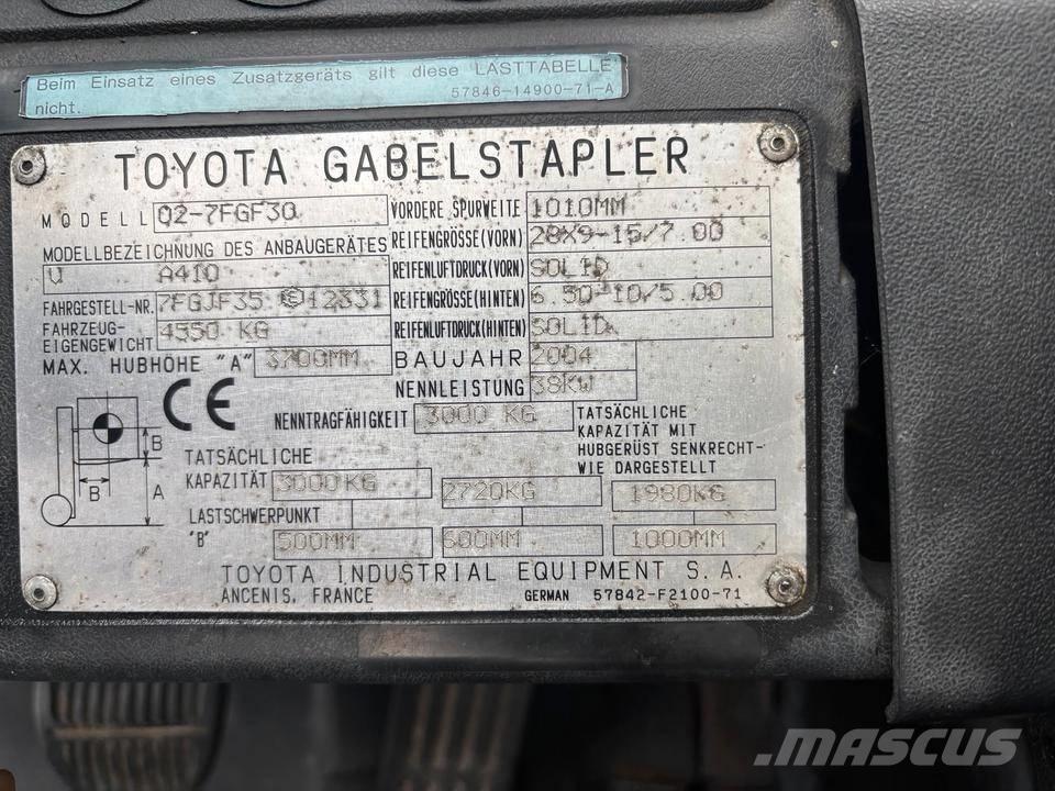 Toyota 7 FGF 30 Carretillas LPG
