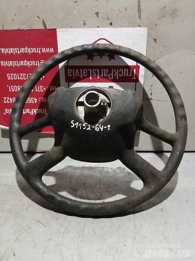 Scania R 440   1327026 Cabinas e interior