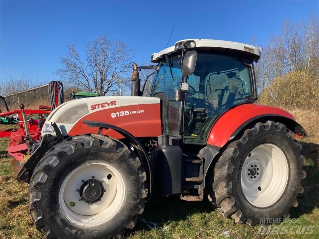 Steyr 6135 Profi Tractores
