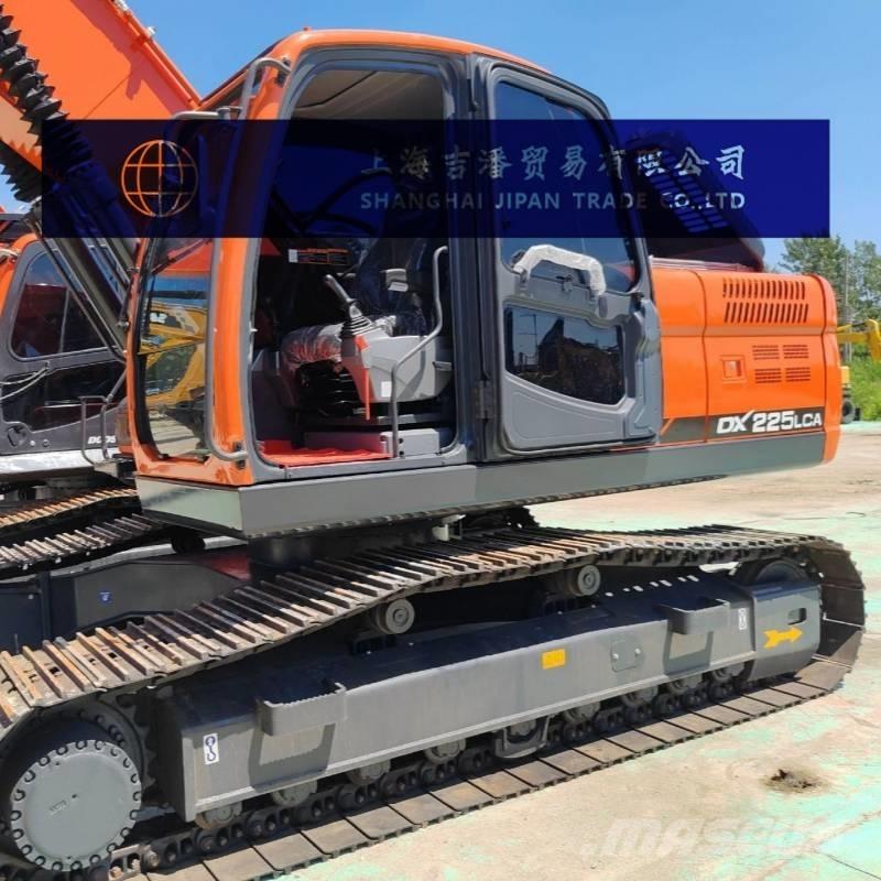 Doosan DX 225 Excavadoras de cadenas