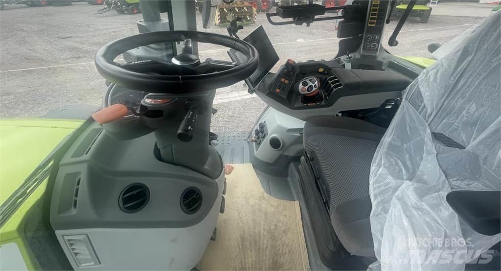 CLAAS AXION 960 TT Tractores