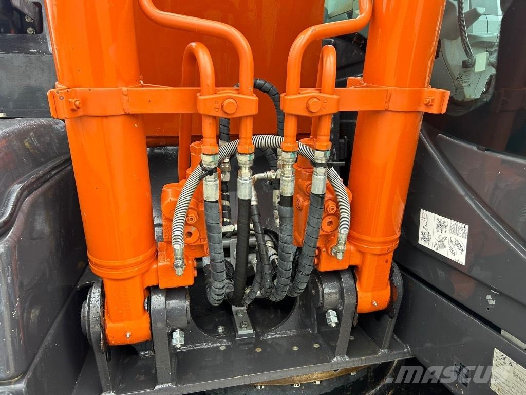 Hitachi ZX130 LCN-7 Excavadoras de cadenas