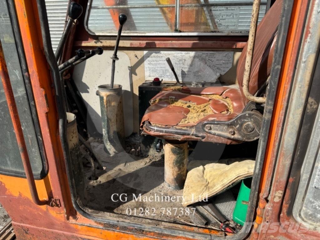 Hitachi UH031 Excavadoras de cadenas