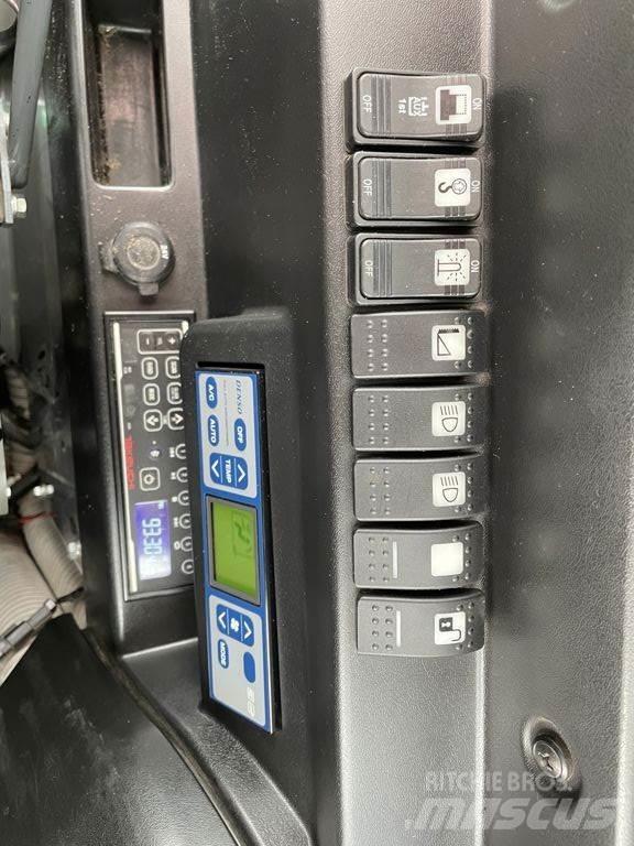 Takeuchi TB295W Excavadoras de ruedas