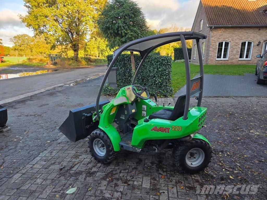 Avant 220 Cargadoras multifunción
