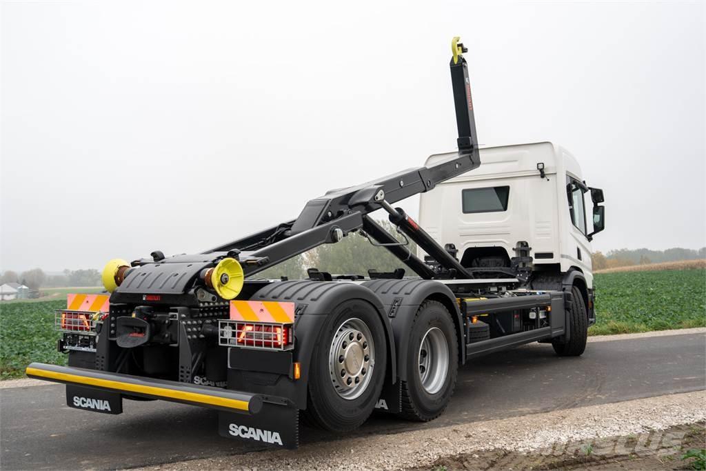 Scania P420 6X2 Camiones polibrazo