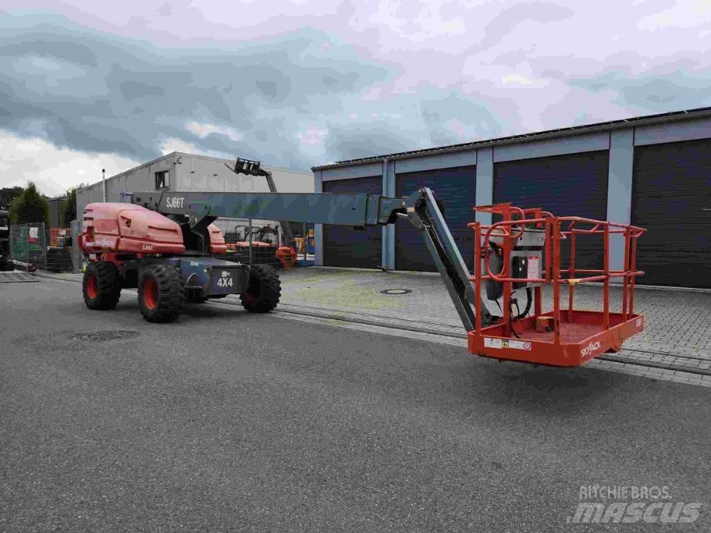 SkyJack SJ 66 T Plataforma de trabajo articulada