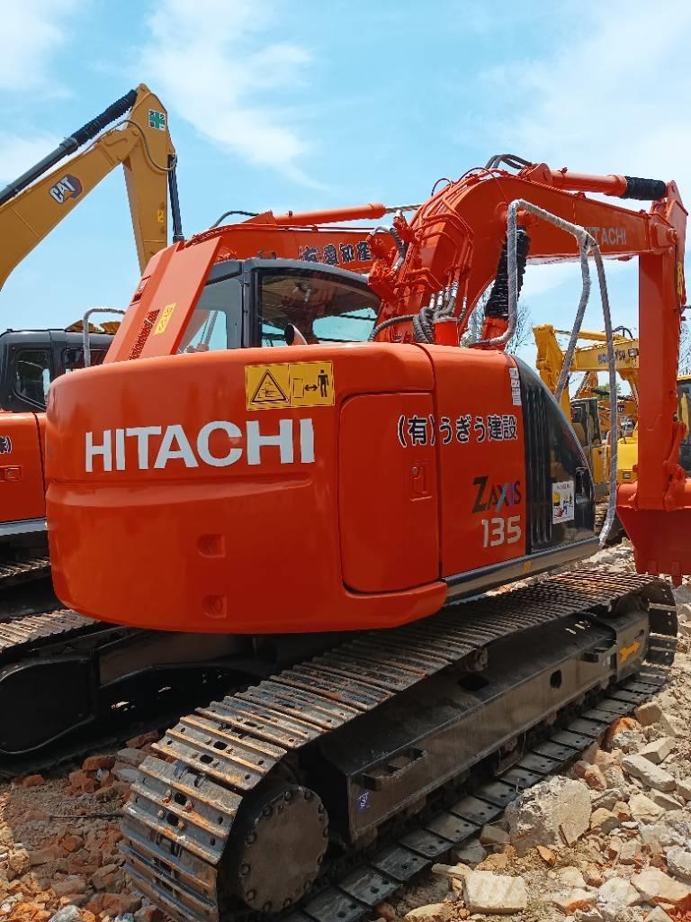 Hitachi ZX 135 U-5 Excavadoras de cadenas