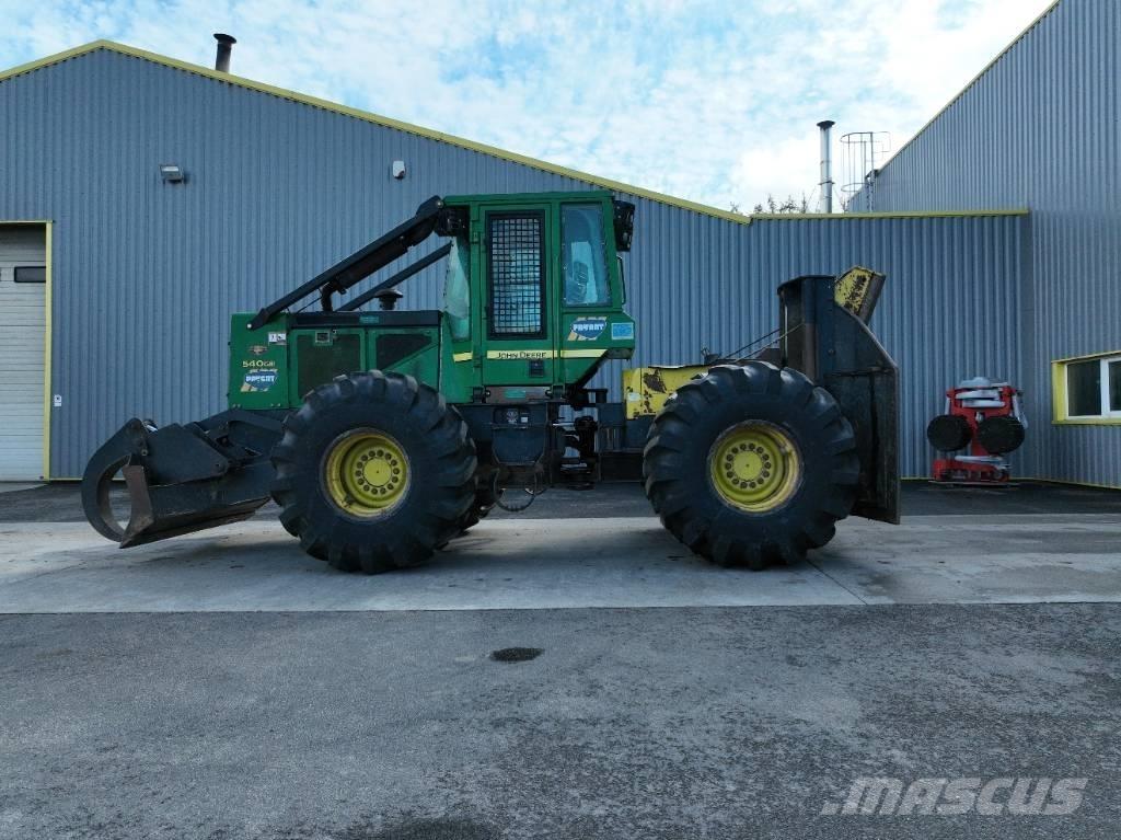John Deere 540 G III Arrastrador de troncos