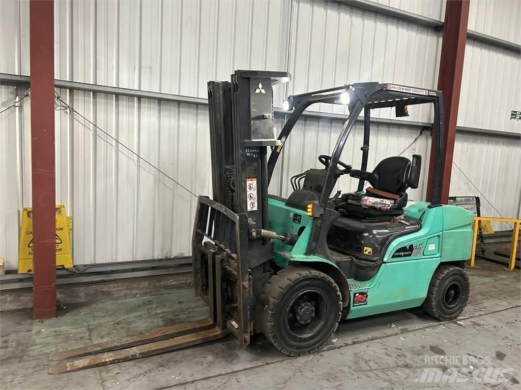 Mitsubishi FD30NT Carretillas diesel