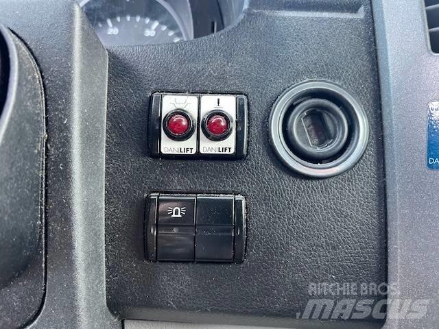 Palfinger P 130 V Plataformas sobre camión