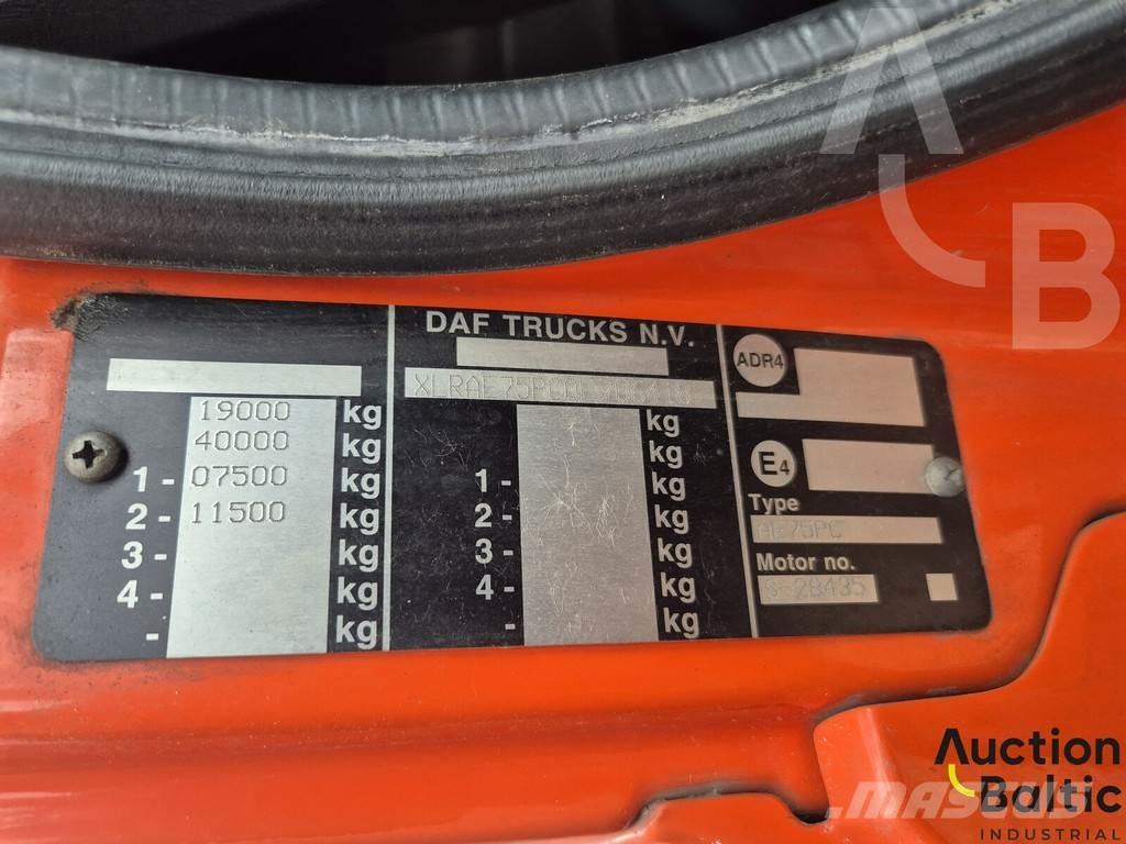 DAF AE75PC Camiones portacoches