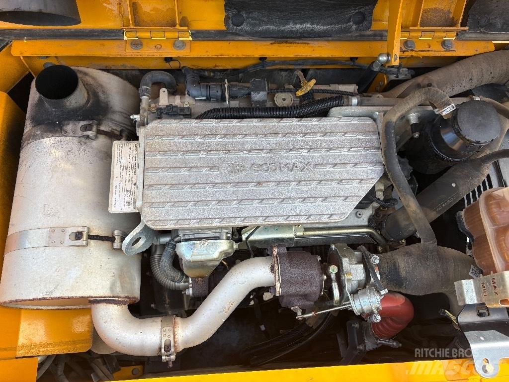 JCB JS 131 Excavadoras de cadenas