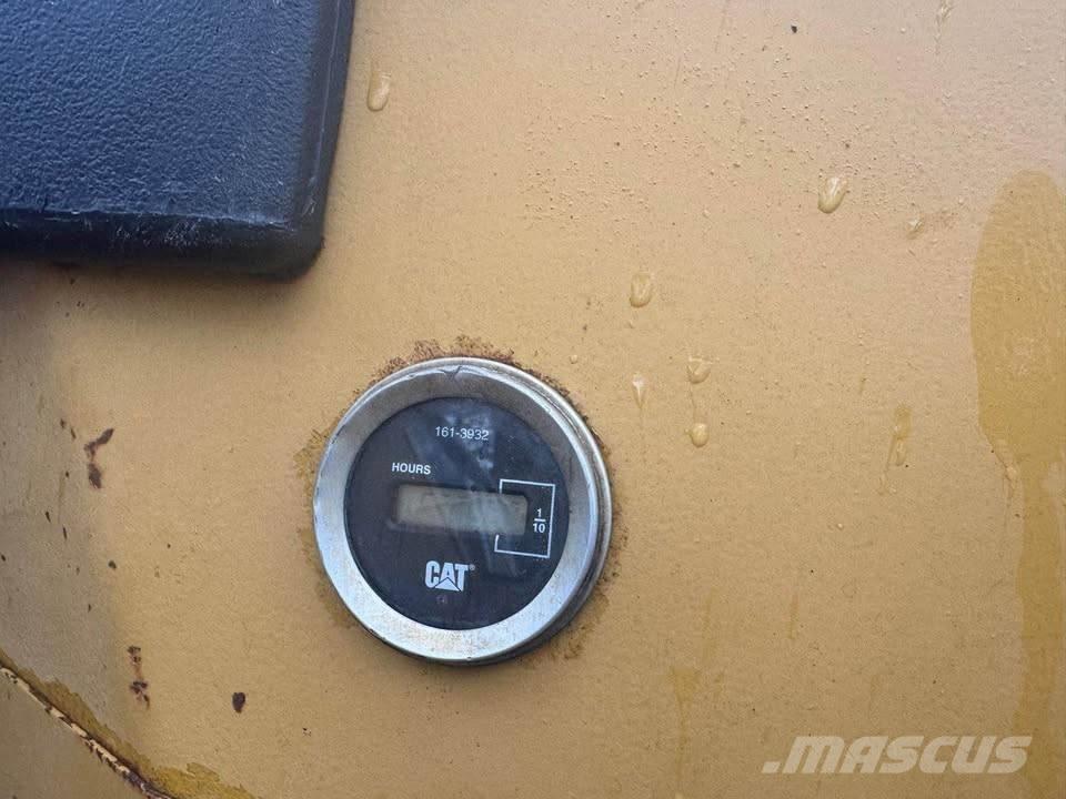 CAT D 3 G LGP Buldozer sobre oruga