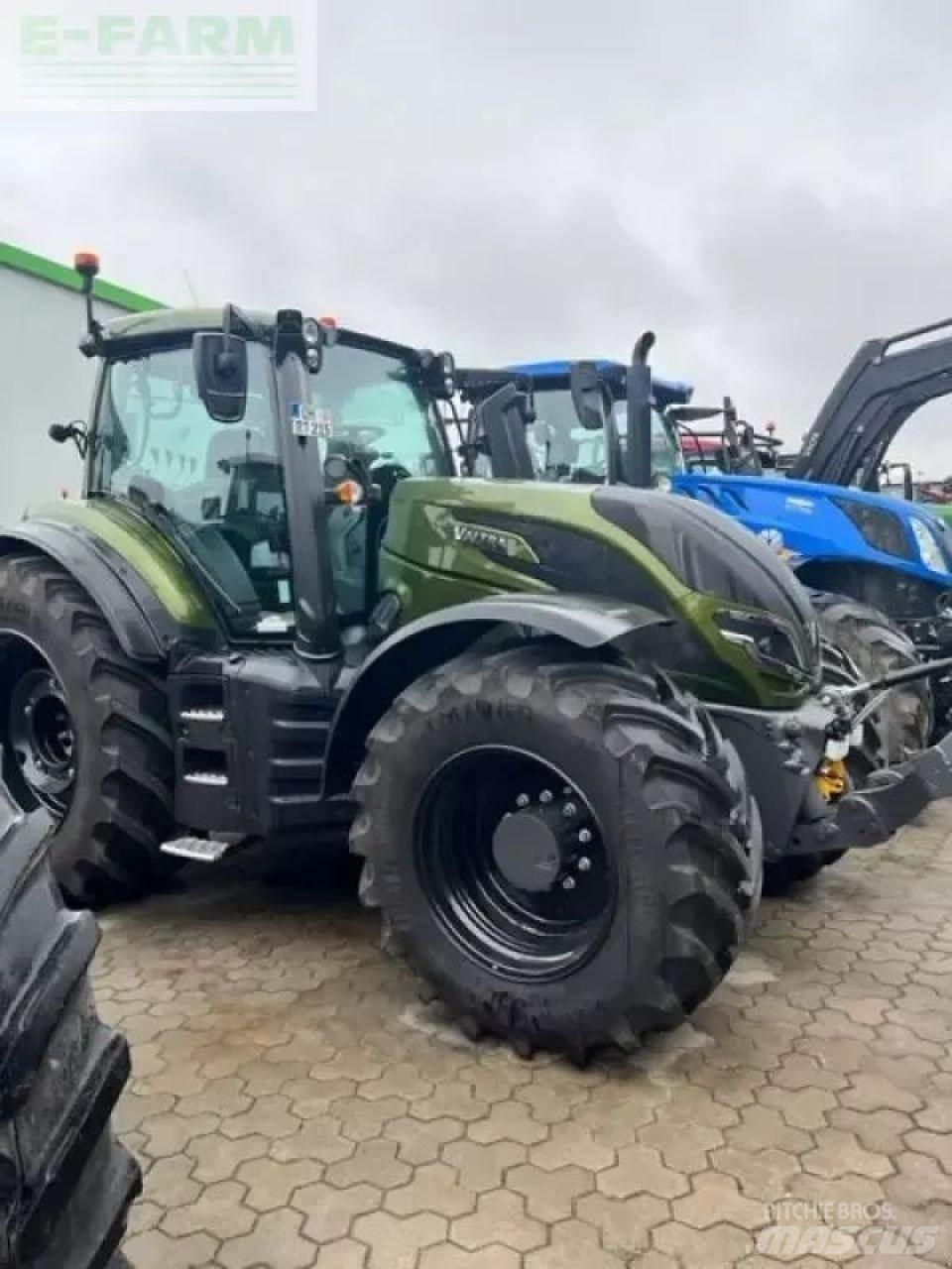 Valtra t215a Tractores