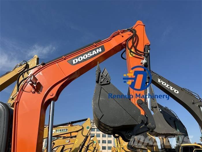 Doosan DX 60 Mini excavadoras < 7t